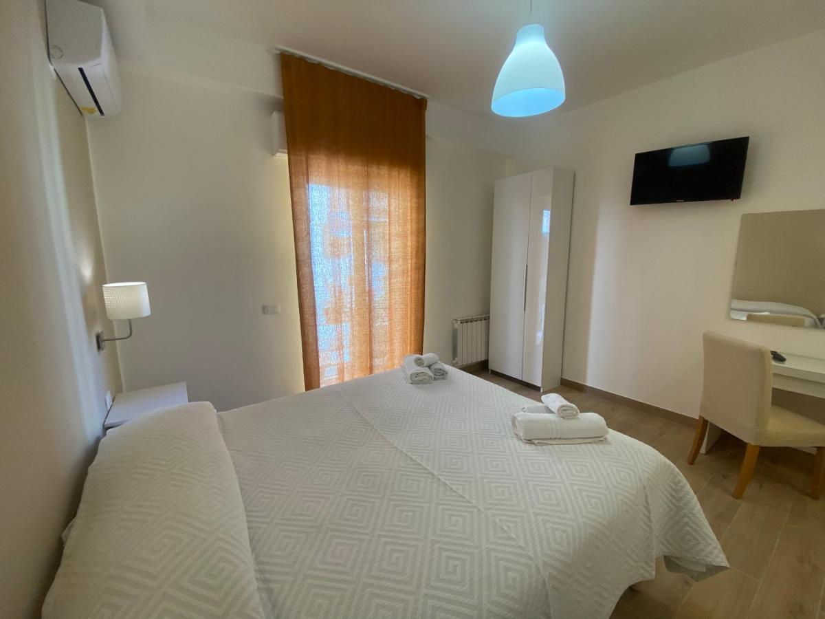 B&B Casa Al Vicolo 2 Taormina Bagian luar foto