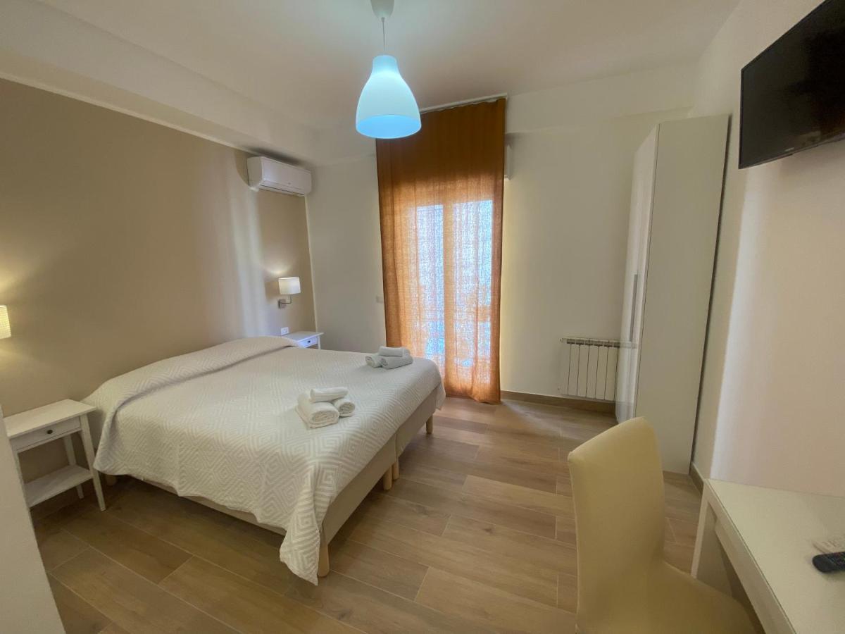 B&B Casa Al Vicolo 2 Taormina Bagian luar foto