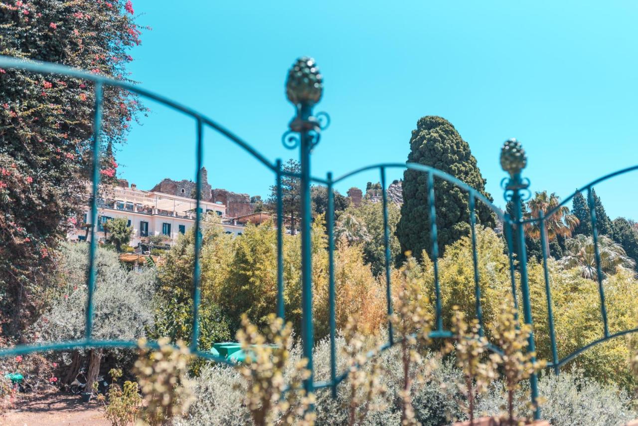 B&B Casa Al Vicolo 2 Taormina Bagian luar foto